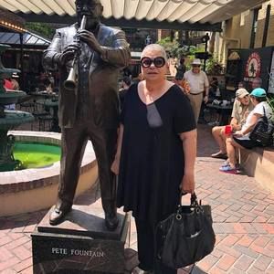 Meet your Posher, Charletta